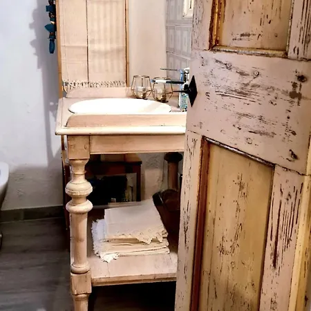 Von Der Festung Zum - Ihr Zuhause In By Interhome * 산레오
